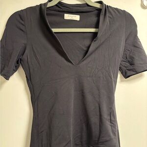 Aritzia Babaton Contour Shirt